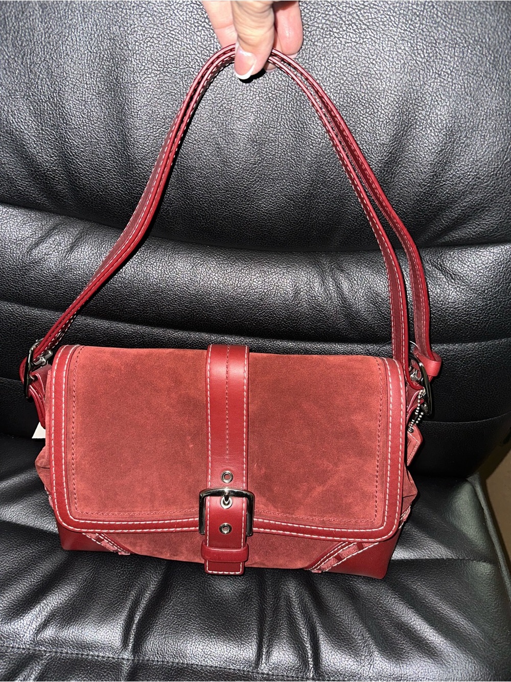 Coach Hampton soho shoulder bag is dark red/maroon suede F11205